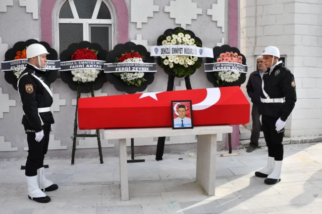 Polis memuru Serdar Gülcan'a Manisa'da son görev!