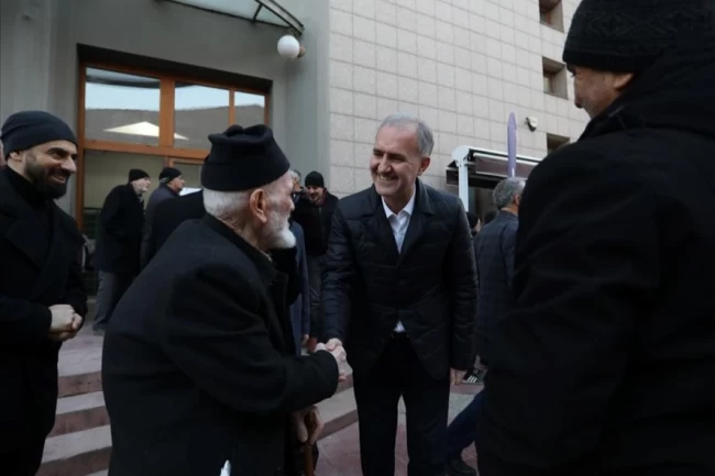 Bursa İnegöl'de üç aylara özel karşılama