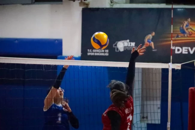 Bursa-Artvin iş insanlarından Artvinspor'a destek