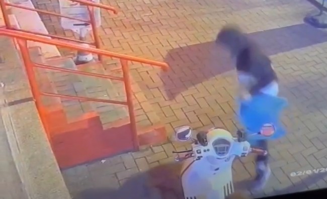 Paspas hırsızı kameralara yakalandı