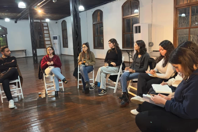 Genç İzmir Kitap Kulübü kapılarını açtı