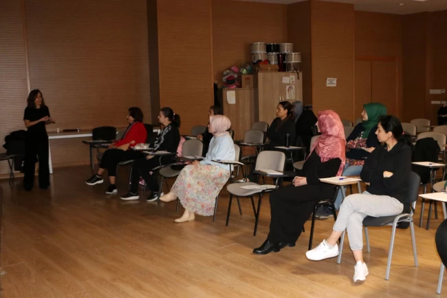 Sakarya'da Dijital Ebeveynlik Atölyesi başladı