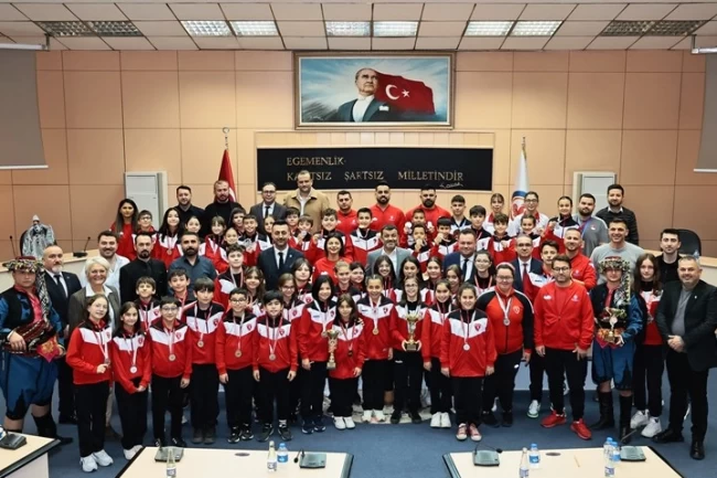 Denizli'den spora büyük katkı: 104 bin kişi sporla buluştu