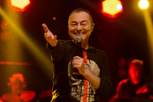 Serdar Ortaç'tan yılın ilk konseri