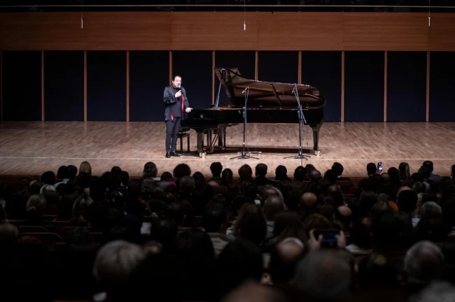 Fazıl Say'dan "50. yılda" muhteşem İzmir prömiyeri