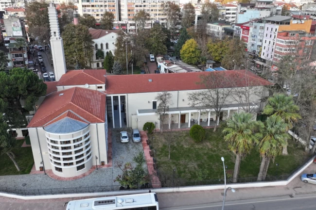 Kocaeli'den Halkevi'ne anlamlı günde anlamlı açılış