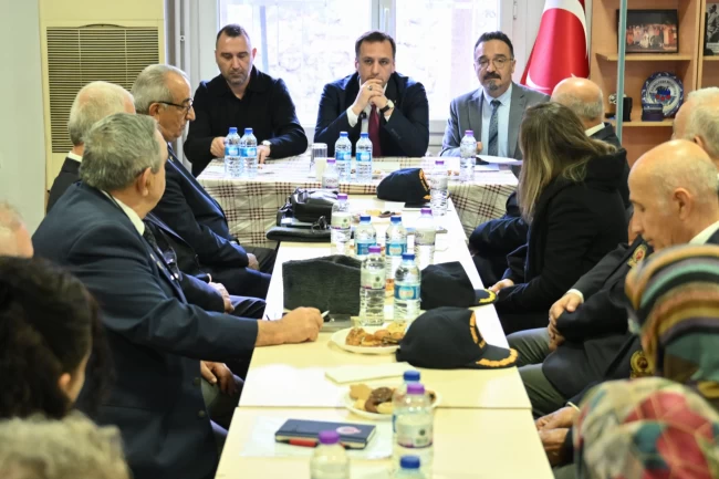 İzmir Bornova'da sivil toplumla el ele