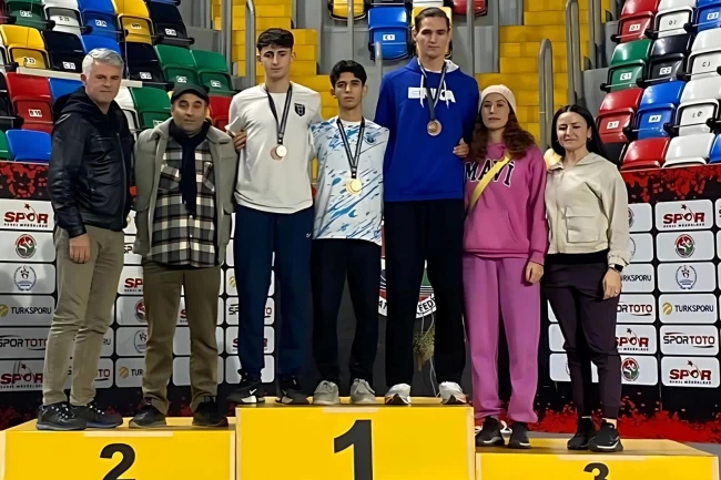 Bursa Gemlik Belediyespor'da çifte şampiyonluk