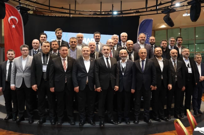 MÜSİAD Bursa Şubesi'nde Başkan Şenocak güven tazeledi