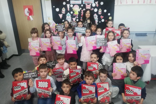 Birinci sınıflarda karne yerine ‘gelişim' heyecanı