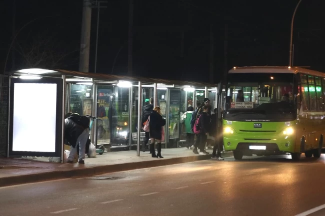 Kocaeli'de duraklar ışıl ışıl