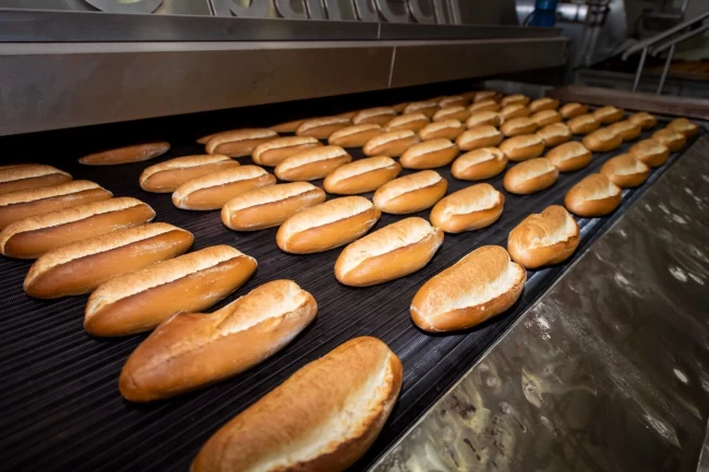 İzmir'de en ucuz ekmek yine Halk Ekmek'ten