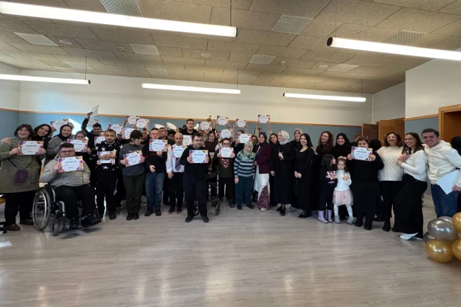 Sakarya'da engelsiz hobi atölyelerine kısa bir mola