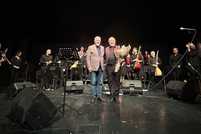 Bursa Nilüfer Türk Halk Müziği Korosu'ndan türkü şöleni