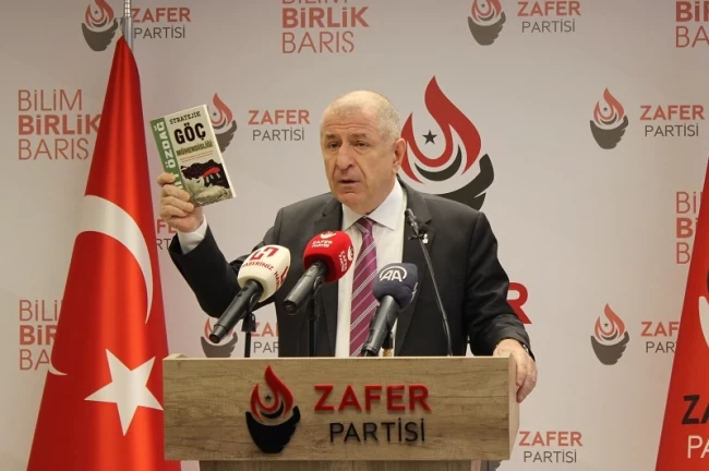 Özdağ'a Cumhurbaşkanına hakaretten soruşturma