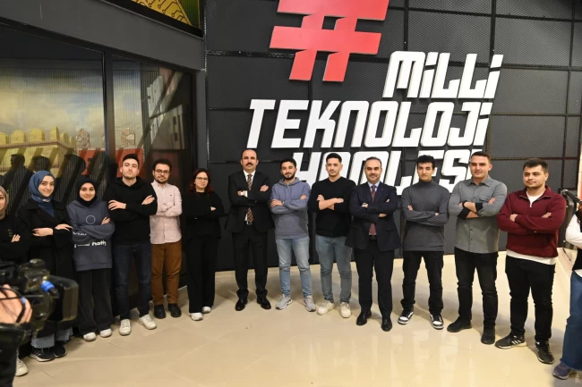 Başkan Altay: "Çok sayıda projeyle gençleri yarınlara hazırlıyoruz"