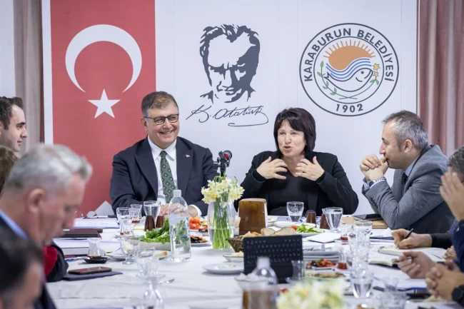 İzmir'de Başkan Tugay koordinasyonu Karaburun'da sürdürdü