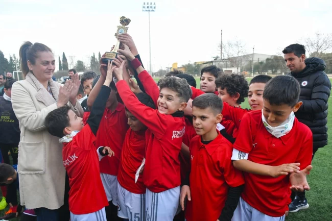 U11 Manisa Cup'ta kupa heyecanı