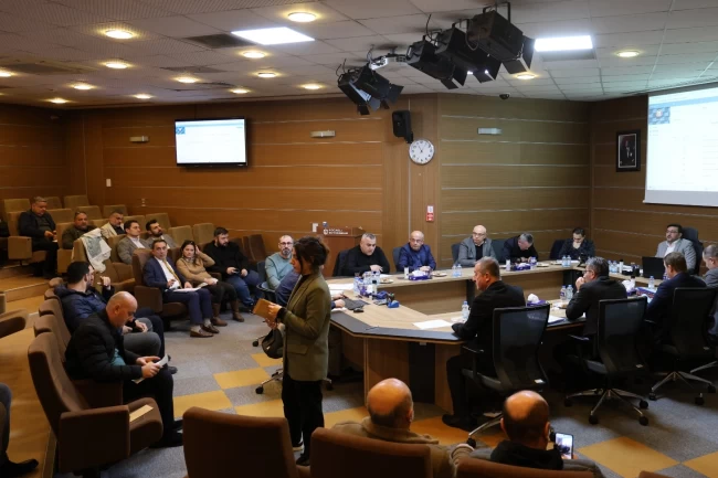 Kocaeli Encümeni'nde balık satış yerleri için ihale düzenlendi