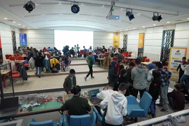 Bilim Konya'dan yarıyıl tatilinde "TEKNOFEST Robolig Kampı"