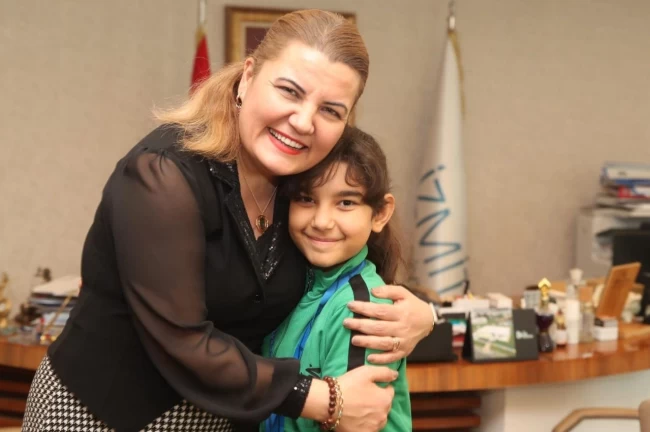 Kocaeli'nin gururu İkra Su Gürbüz, Hürriyet'i ziyaret etti