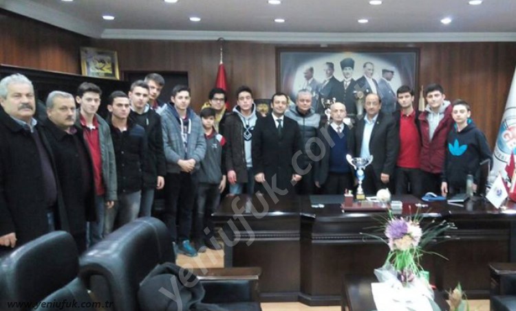 ŞAMPİYONLAR BAŞKANIN HUZURUNDA