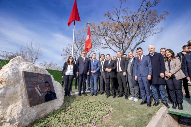 KKTC Parkı Denktaş'ın doğum gününde açıldı