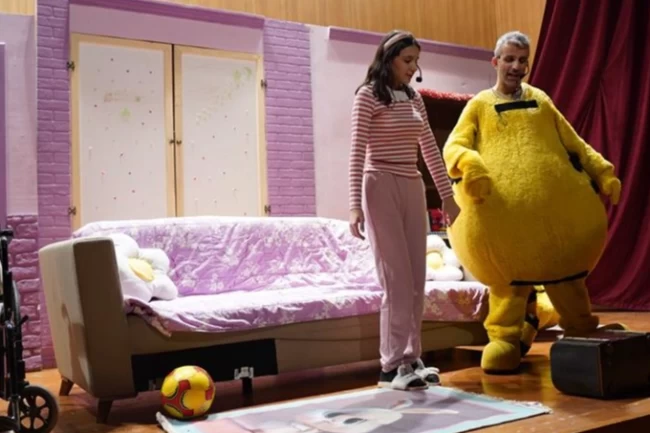 Bursa İnegöl Belediyesi şehir tiyatrosu komşu ilçelerde sanatseverlerle buluşuyor