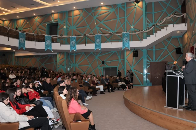 Bursa Nilüfer'de ‘Sporcu Sağlığı' ele alındı