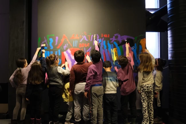 Bursa'da Nilüferli çocuklar kolektif sanat üretimini öğreniyor