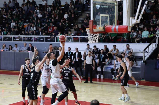 Sakarya Büyükşehir Basketbol İstanbul'da seriyi sürdürmek istiyor