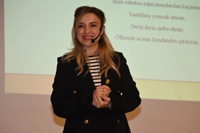 Manisa Büyükşehir'de personeline ‘Öfke Kontrolü Eğitimi'