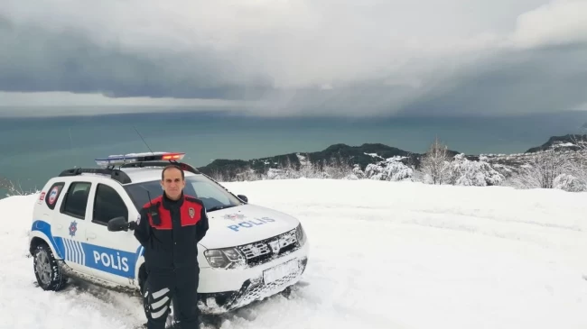 Başarılı polis memuru Bülent Fırat emekliye ayrıldı
