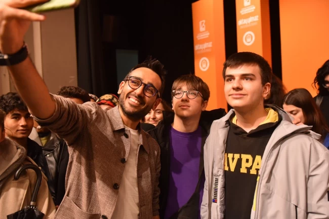 Bursa Yıldırım'ın merkezinde ‘Gençlik' var