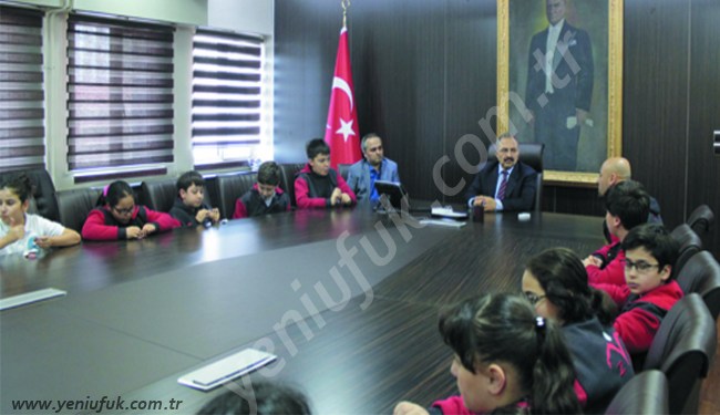 Yüzme Kulübü sporcu ve velilerinden Vali Kaban'a ziyaret..