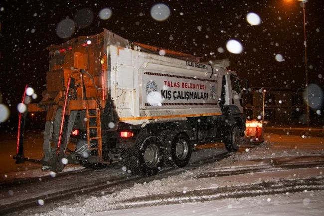 Kayseri Talas'ta kar seferberliği başladı
