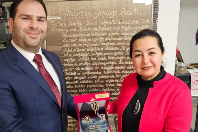 Altın Lale'nin '6 Şubat Deprem Yardım Ödülü' Bilginsoy'un oldu