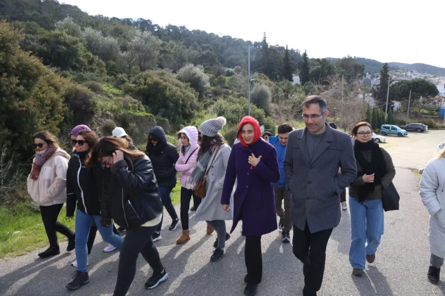 İzmir Güzelbahçe'de ders sonrası doğa keyfi