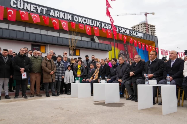 Ankara Keçiören yeni okçuluk salonu! İlk atış Mete Gazoz'dan!