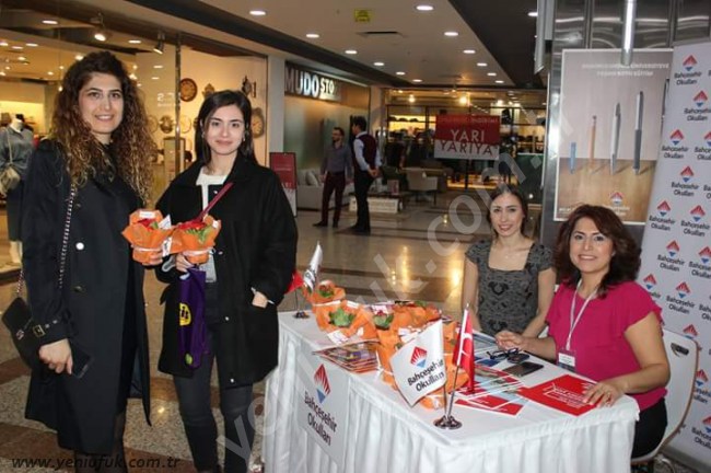 EREYLİN VE BAHÇEŞEHİR KADINLARI UNUTMADI..