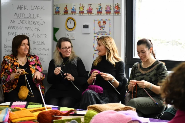 İstanbul'da "İlmek İlmek Mutluluk" işleniyor