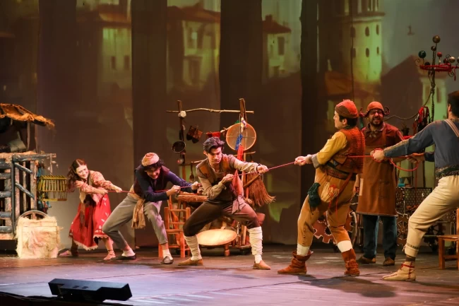 Gaziantep Şehir Tiyatrosu 2024'ü dolu dolu geçirdi