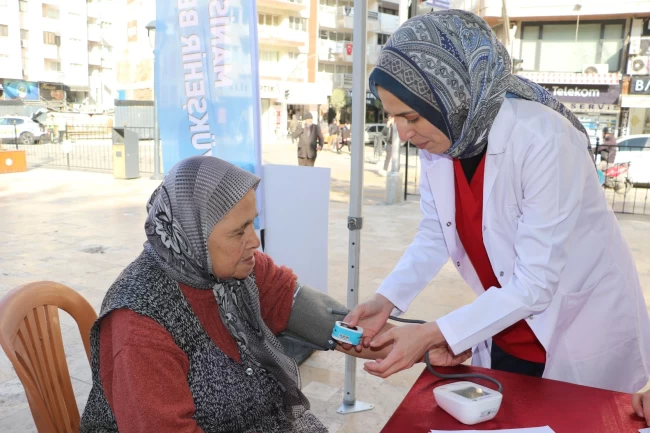 Manisa'da solunum testiyle sigara bırakmaya teşvik