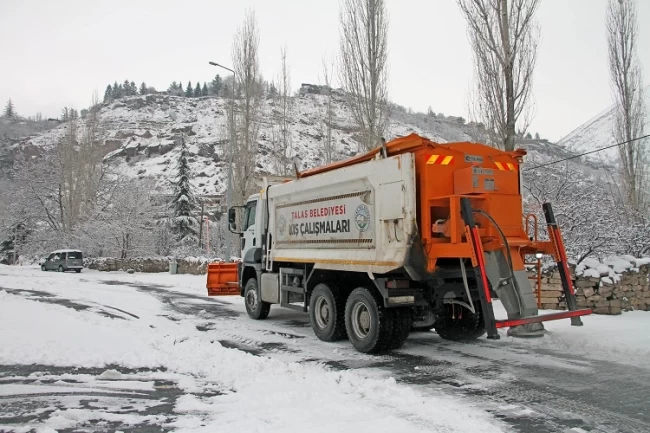 Kayseri Talas'ta kar teyakkuzu