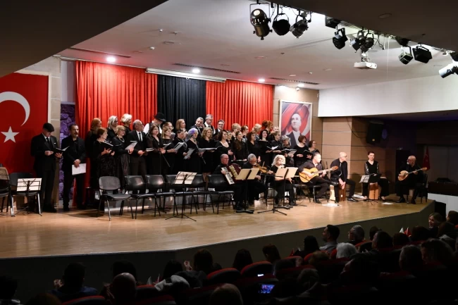 İzmir Çiğli'de 'Rebetiko' rüzgarı