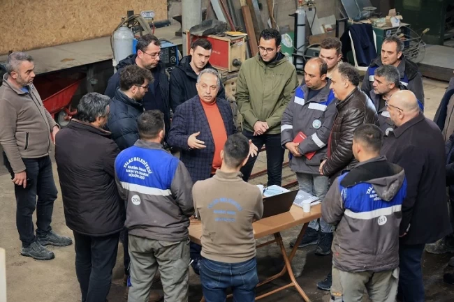 Kayseri Talas'ta asfalta yama