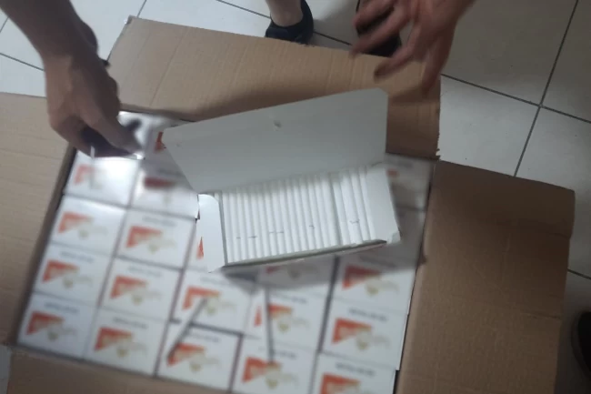 Gümrük Muhafaza'dan dev kaçak makaron ve sigara operasyonu