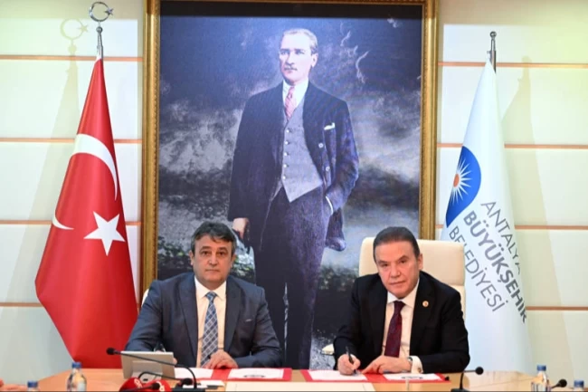 Antalya Büyükşehir'de işçileri sevindiren toplu sözleşme