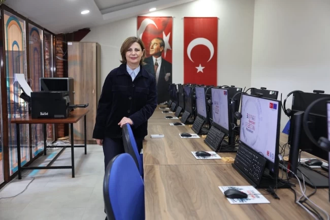 Eskişehir'de "Dijital Gençlik Merkezi" atölyesi