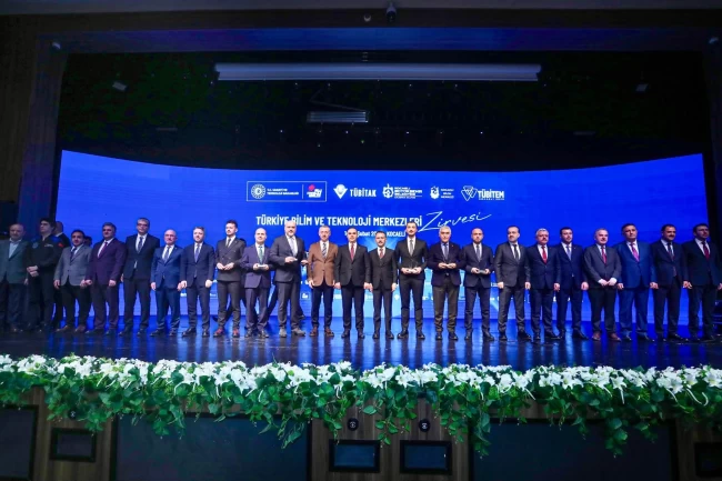 Kayseri Büyükşehir'in Bilim Üssü'ne 'emek' ödülü